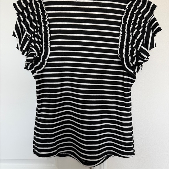 Black and White Stem & Vine Flutter Sleeve Ruffled Blouse - Picture 2 of 3